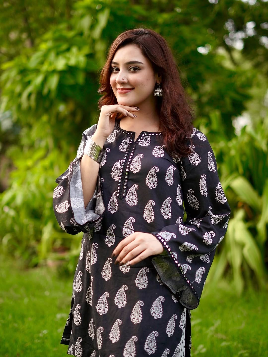 Mehru farshi shalwar suit