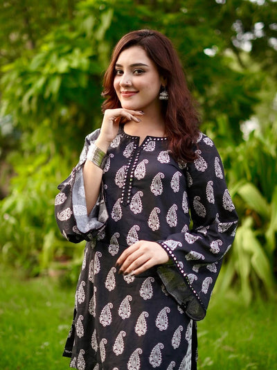 Mehru farshi shalwar suit